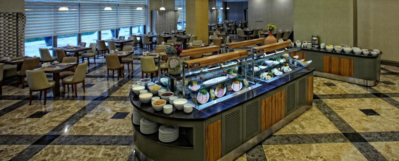伊斯坦布尔戈南酒店 外观 照片 A buffet at a hotel