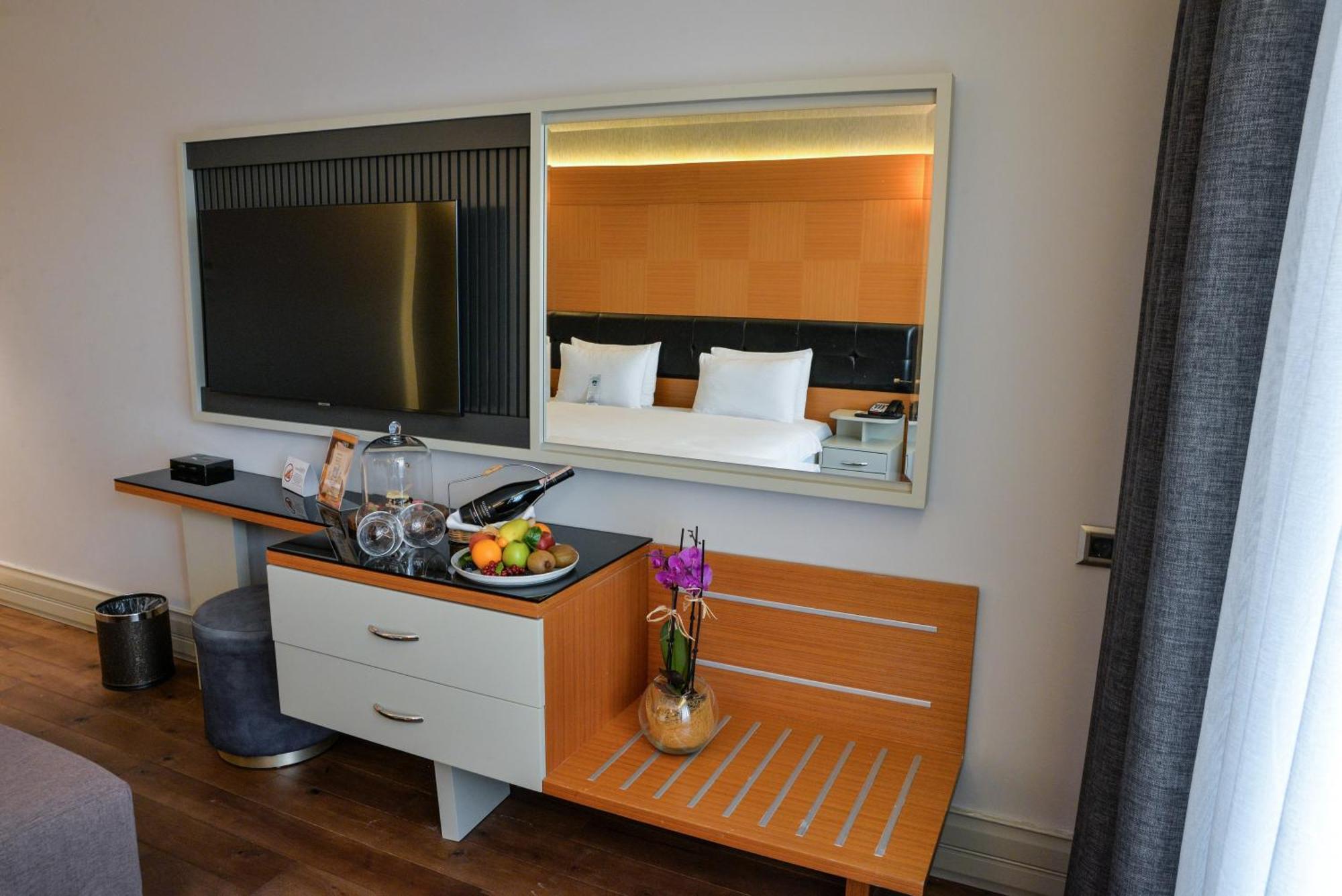 伊斯坦布尔戈南酒店 外观 照片 A room at the hotel